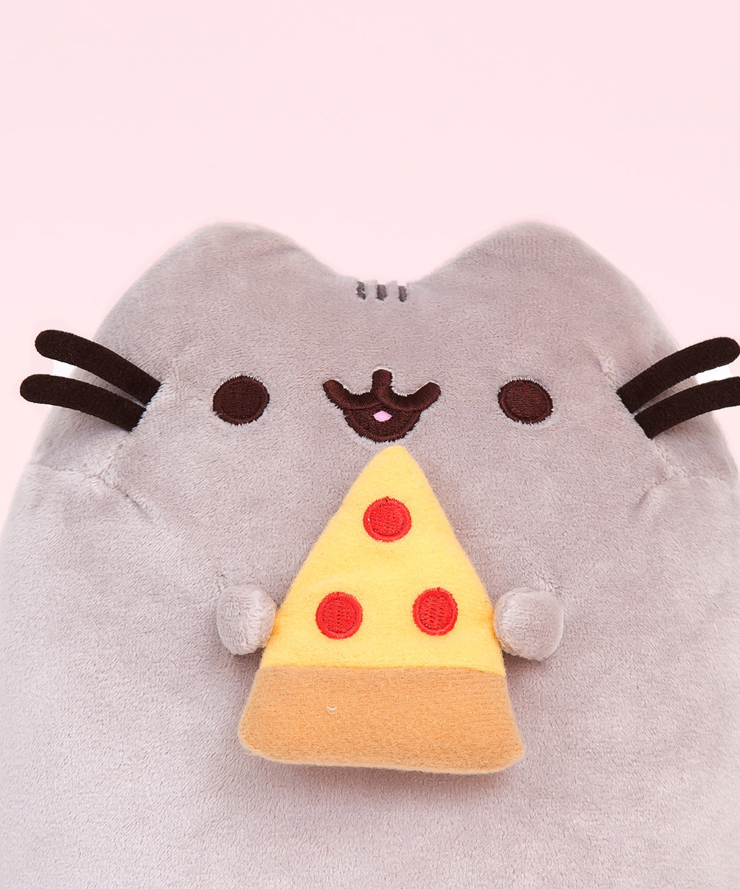 Pizza_Snackable_Plush_2022_Edit_001_web