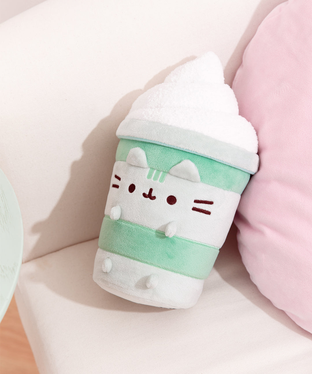 Pusheen_Matcha_Latte_Plush_009_web